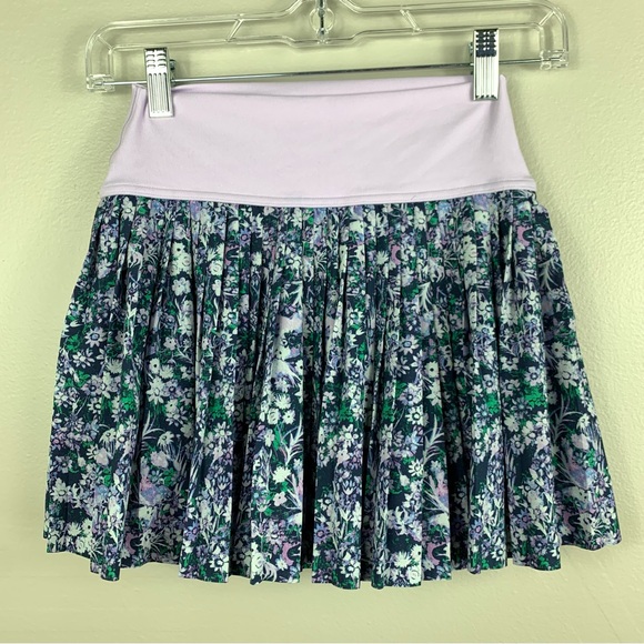 Offline by Aerie | All Aces Tennis Mini Skort in Lavender Color | Size XS - Picture 2 of 9